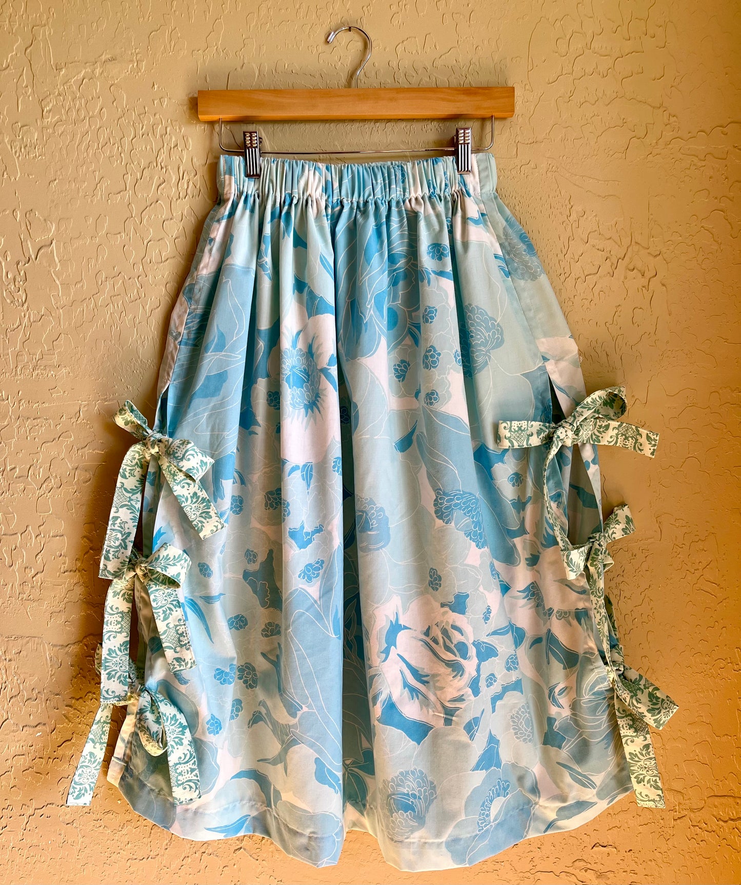 Blue Roses Midi Bow Skirt - Small