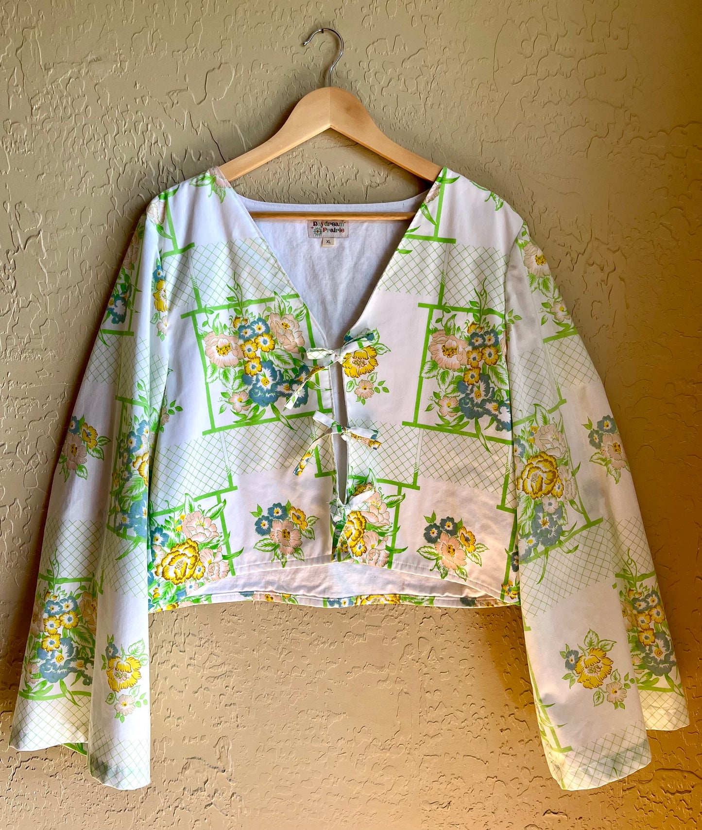 Window Box Tie Front Top - XL