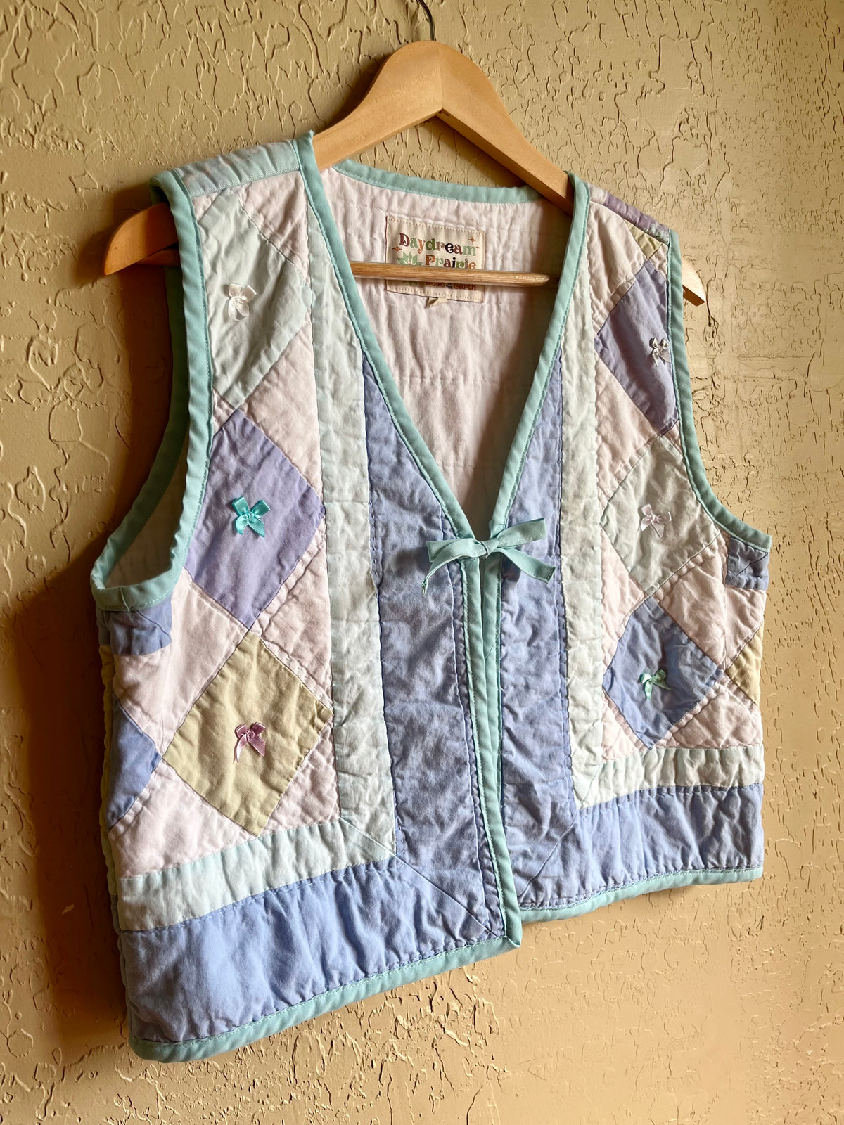 Blueberry Cream Quilted Vest - Large