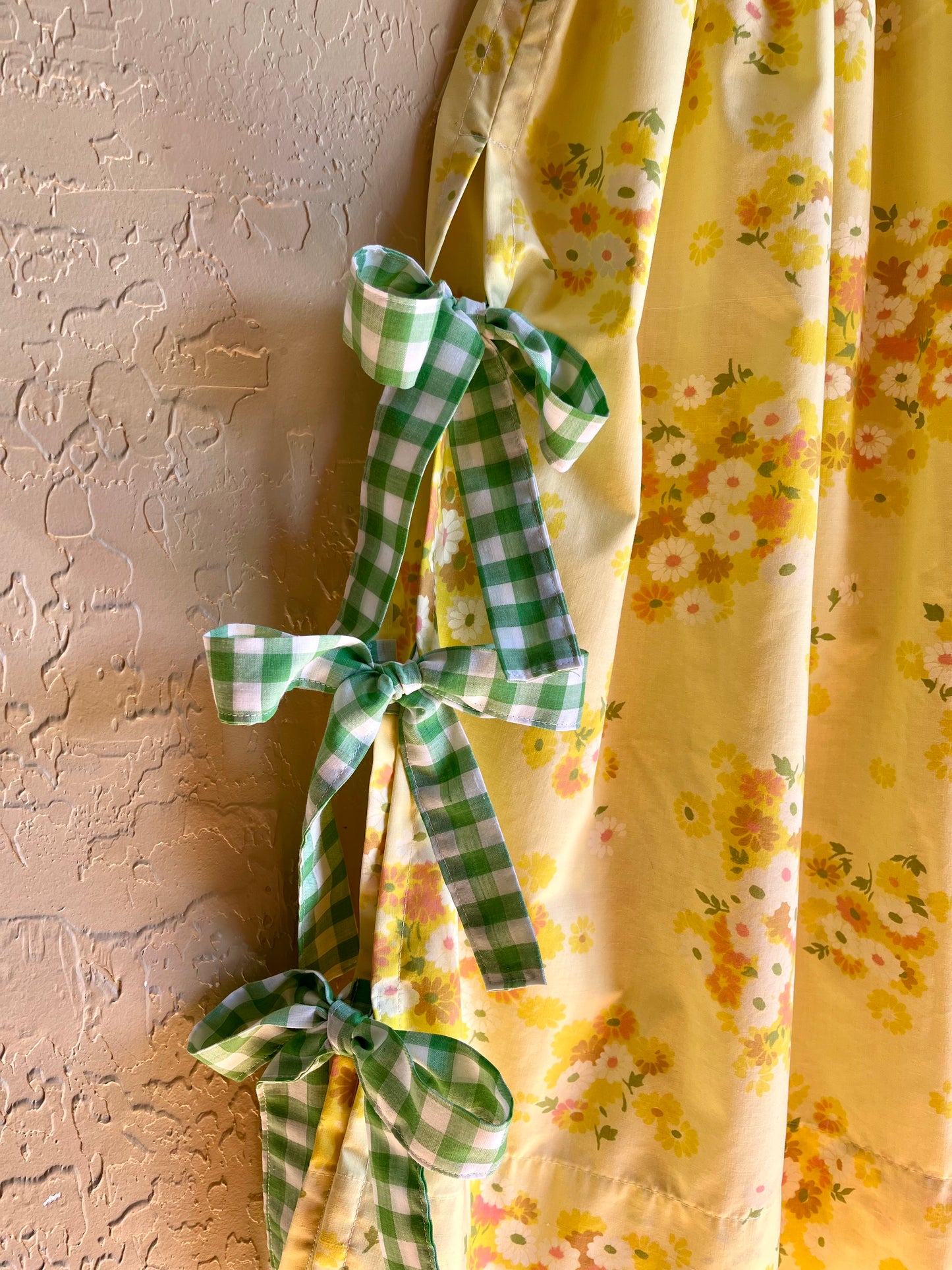 Retro Daisy Midi Bow Skirt - Medium