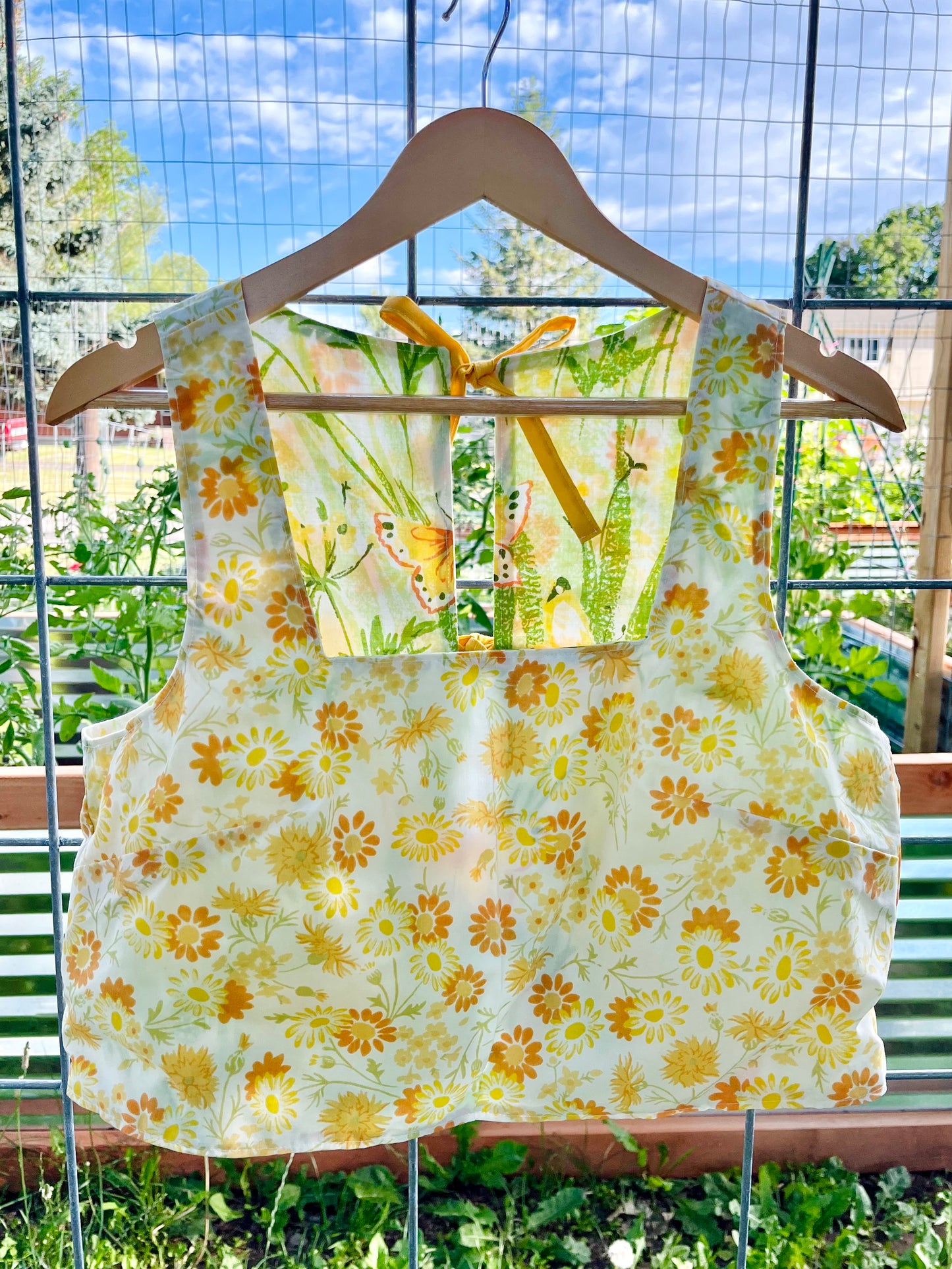 Butterfly Garden / Marigold Reversible Donna Top - Small