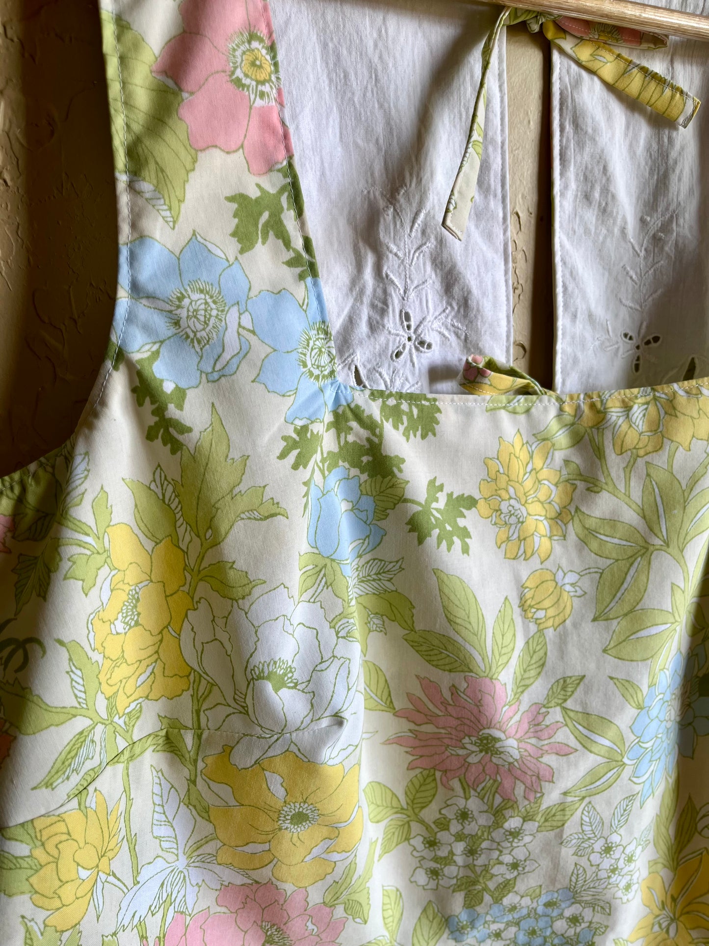 Victoria / Cottage Garden Reversible Donna Top - 2X