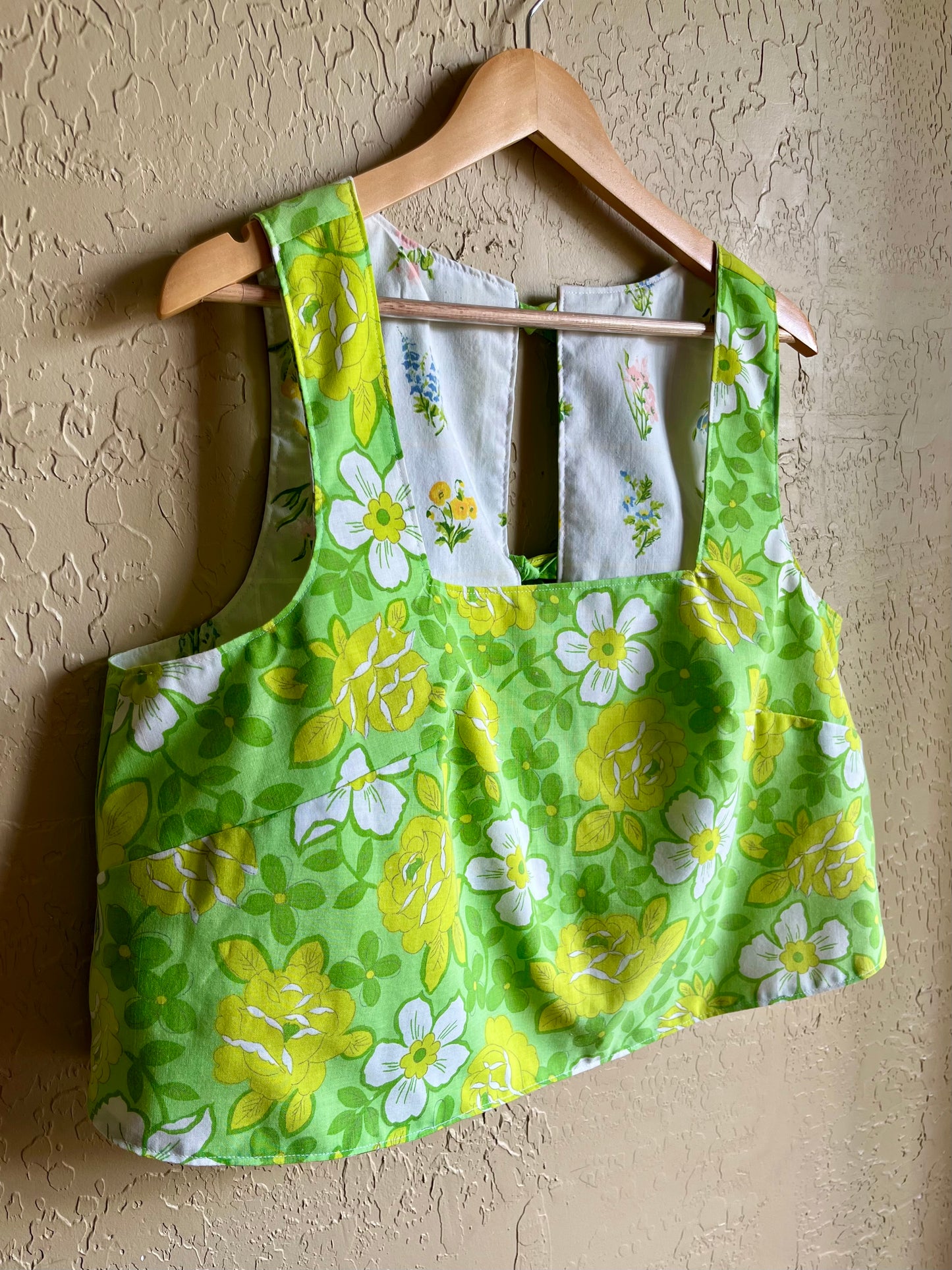 Lime Garden / Market Bouquet Reversible Donna Top - XL
