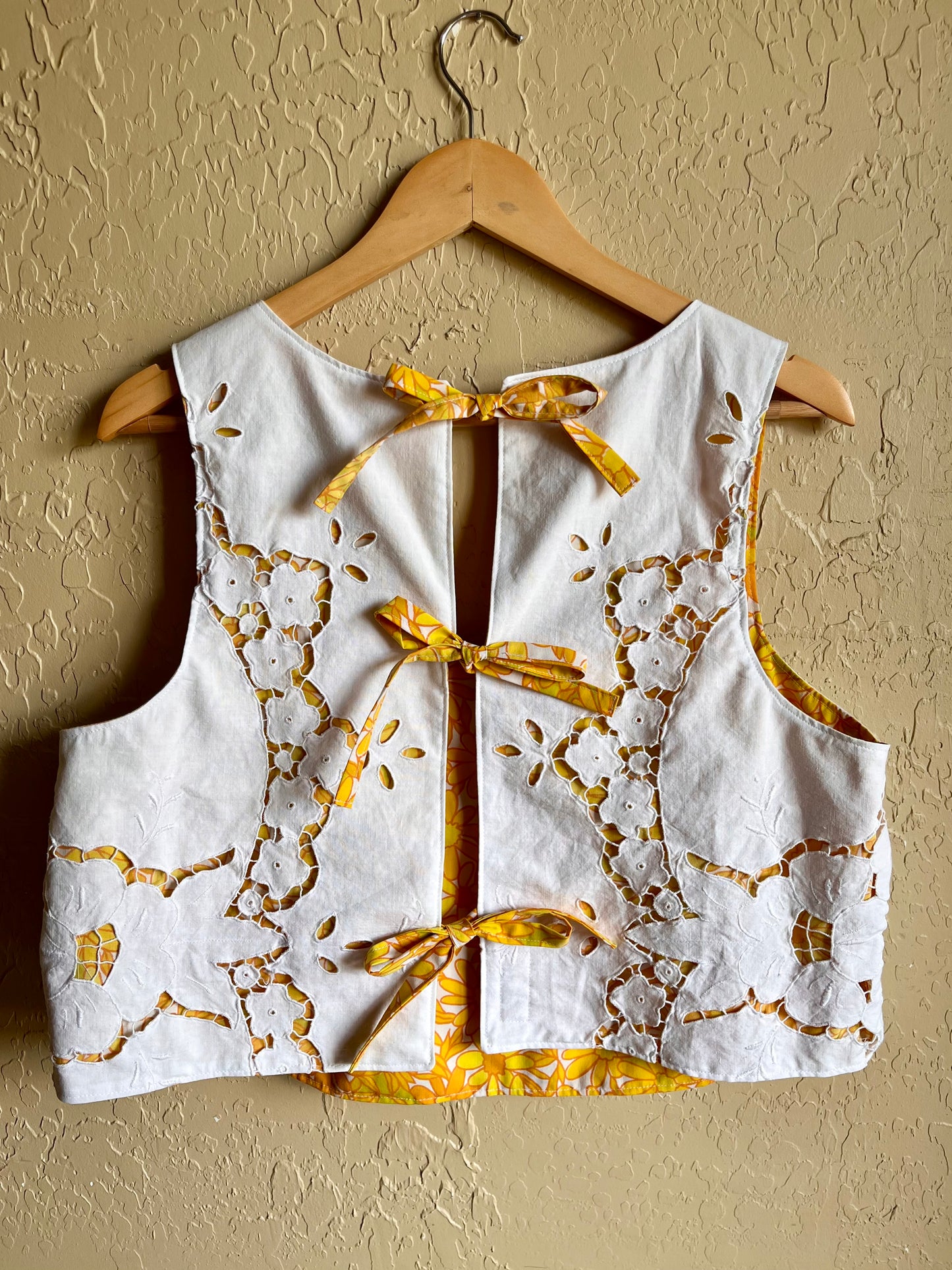 Victoria / Daydream Daisy Reversible Donna Top - Large