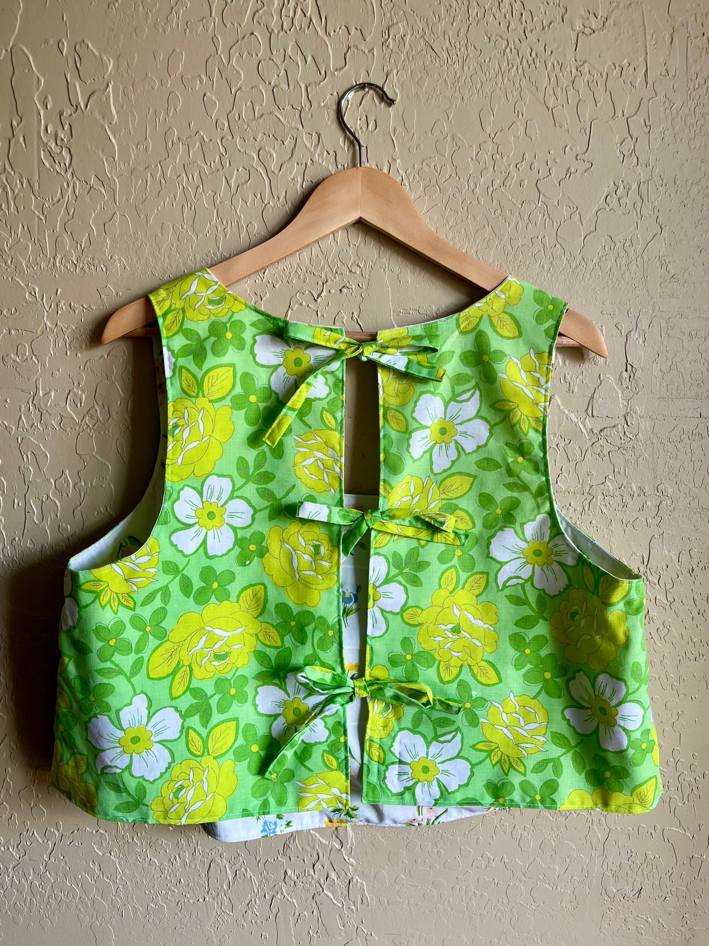 Lime Garden / Market Bouquet Reversible Donna Top - XL