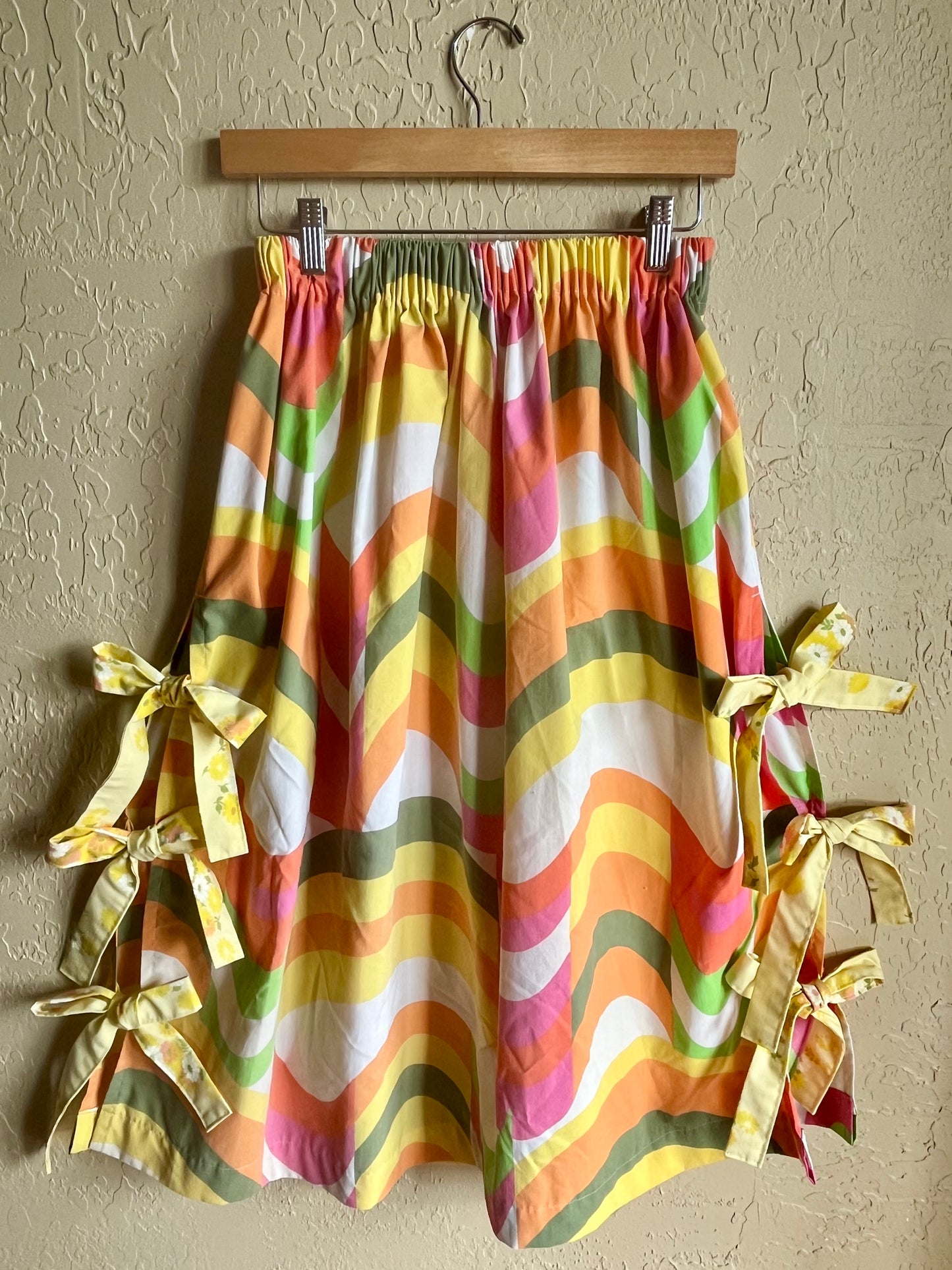Groove Midi Bow Skirt - Small