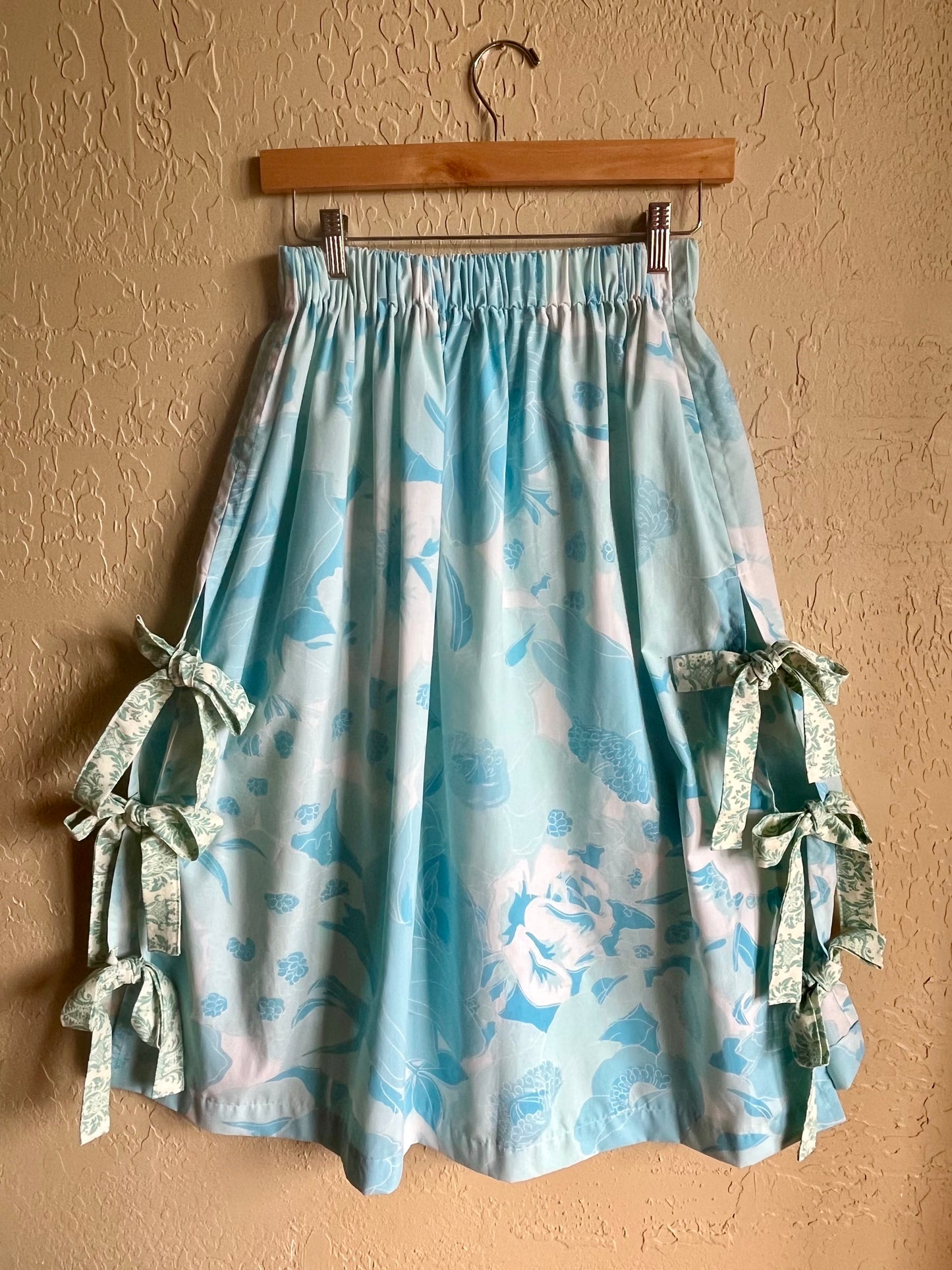 Blue Roses Midi Bow Skirt - Small